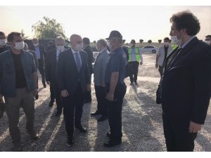 Ulaştırma Bakanı Karaismailoğlu hızlı tren hattı çalışmalarını inceledi