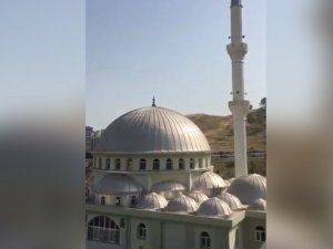 İzmir'de cami hoparlörlerinden "Çav Bella" çalındı