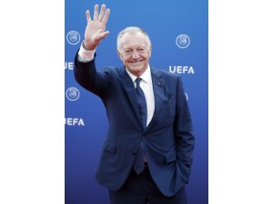 Lyon Başkanı Aulas: "Ligi iptal etmek aptalcaydı"