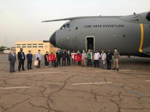 MSB: "Çad’dan TSK’ya ait uçağımız 14 vatandaşımızı da alarak dönüşe geçti”
