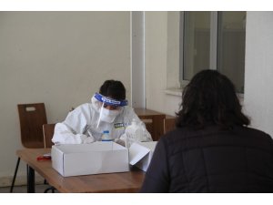 Kartal Belediyesi kreşlerinde çalışan personele Korona testi