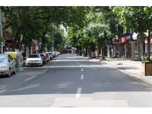 Ankara sokakları yine boş kaldı