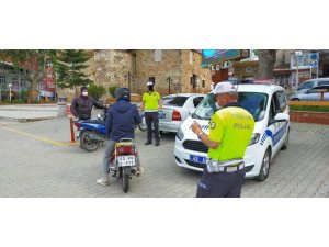 Polisten motosiklet denetimi