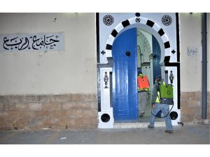 Tunus’ta camiler yarın açılıyor