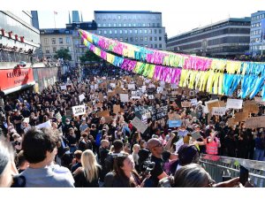 Irkçılık karşıtı protestolar İsveç’e sıçradı
