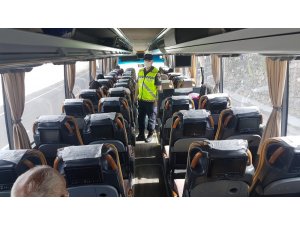 Kars’ta Jandarma’dan yolcu otobüslerine uygulama