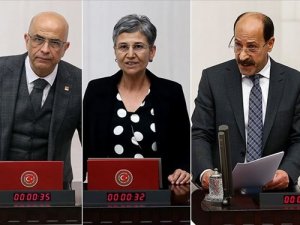 Milletvekilliği düşürülen  CHP'li Enis Berberoğlu, HDP'li Leyla Güven ve Musa Farisoğulları tutuklanarak cezaevine gönderildi