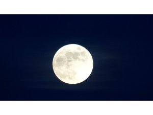 “Çilek Ay Tutulması” kartpostallık manzara oluşturdu
