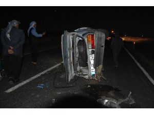 Kaza yapan otomobile, başka bir araç çarptı: 3 yaralı
