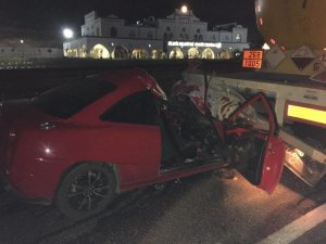 Ehliyetsiz sürücü dehşet saçtı: 1’i ağır 2 yaralı