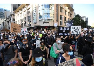 Avustralya’da ırkçılık karşıtı dev protesto