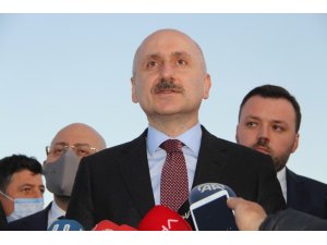 Ulaştırma ve Alt Yapı Bakanı Karaismailoğlu Erzurum Havalimanı’nda incelemelerde bulundu