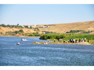 Cizre’de Dicle Nehrine giren 2 kardeşten biri öldü, diğeri kayboldu