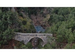 Bu kemeri gören hayran kalıyor