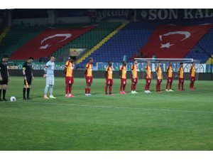 Süper Lig: Çaykur Rizespor: 0 - Galatasaray: 0 (Maç devam ediyor)
