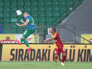 Süper Lig: Çaykur Rizespor: 1 - Galatasaray: 0 (İlk yarı)