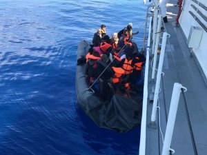 Yunanistan’ın ölüme terk ettiği göçmenleri Türk askeri kurtardı