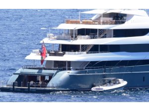 Havalar ısındı Ege kıyıları şenlendi