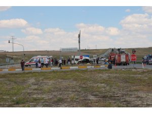 Konya’da minibüs ile tır çarpıştı: 6 ölü, 12 yaralı