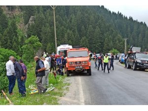 Erzurum’da otomobil şarampole uçtu: 1 ölü, 3 yaralı