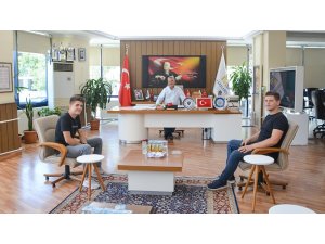 Başkan Özkan, CHP’li gençleri ağırladı