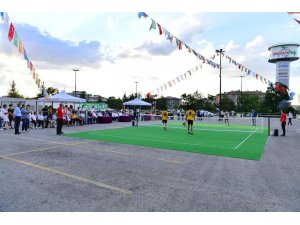 Malatya’da ayak tenisi heyecanı