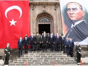 Atatürk’ün Erzurum’a gelişinin 101. yıl dönümü törenlerle kutlandı