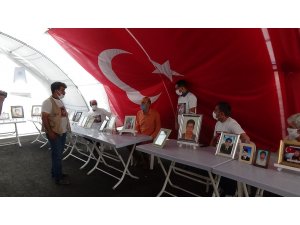 Pandemi sürecinde Diyarbakır annelerine ilk ziyaret Ergenekon Ocaklarından