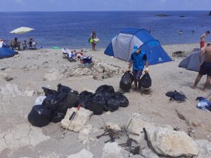 Kandıra sahillerinden 250 ton atık toplandı
