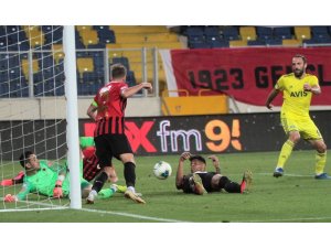 Süper Lig: Gençlerbirliği: 1 - Fenerbahçe: 1 (Maç sonucu)