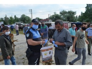 Polis, hayvan pazarında dolandırıcı ve hırsızlara karşı uyardı