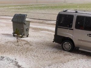 Yozgat’ta dolu yağışı ekili alanlara zarar verdi