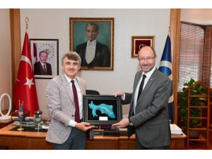 DPÜ Rektörü Prof. Dr. Kazım Uysal’dan Rektör Erdal’a hayırlı olsun ziyareti