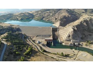 Gülistan, kodu düşürülen barajda aranmaya devam ediyor