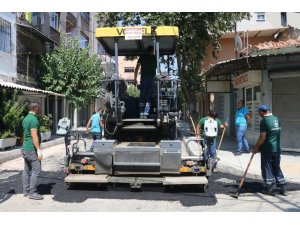 Konak’ın sokaklarına 7 ayda 3 bin 800 ton asfalt