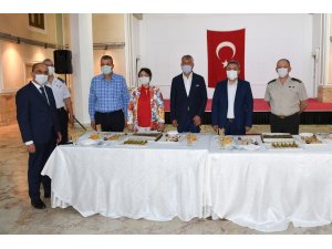 Vali Elban resmi bayramlaşma törenine ev sahipliğini yaptı