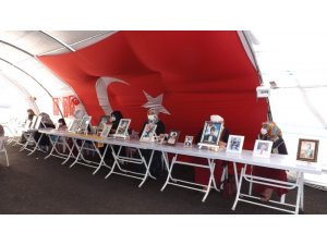 HDP önündeki ailelerin evlat nöbeti 337’nci gününde