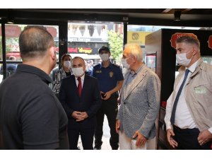 Ümraniye’de kaymakam ve belediye başkanı korona virüs tedbirlerini denetledi
