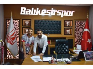 Balıkesirspor Oltion Bilalli  ile sözleşme imzaladı