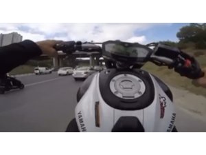 İstanbul’da motosikletli magandanın “drift”, “makas” ve “tek teker” terörü kamerada