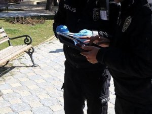 Ankara'da maske takmayan 1147 kişiye 1 milyon lira ceza