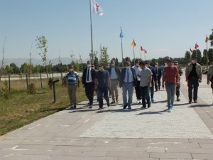Muş Valisi Gündüzöz, Malazgirt Meydan Muharebesi Tarihi Milli Parkı’nda incelemelerde bulundu