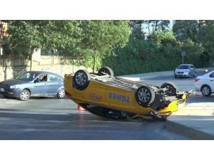 Kartal’da kavşağa hızlı giren taksi takla attı: 1 yaralı