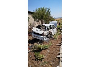 Mardin’de otomobil şarampole yuvarlandı: 1 yaralı