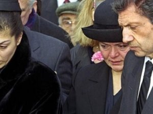 Aşiret, Kerope çilingir’in Matilt Manukyan’ın oğlu olmadığını ileri sürmüştü.