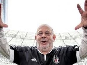 Kurtlar Vadisi'nin efsane ismi TOMBALACI kalp krizi geçirerek hayatını kaybetti.