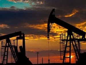 Brent petrolün varil fiyatı geriledi