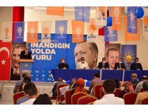 Çavdarhisar’da AK Parti İlçe Başkanı Yaşar Rıdvan Kocaman seçildi