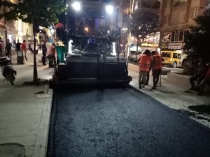 Hakkari’de asfalt serim çalışmaları sürüyor
