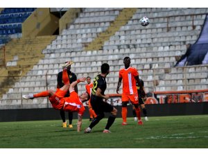 TFF 1. Lig: Adanaspor: 0 - İstanbuspor: 0 (İlk yarı sonucu)